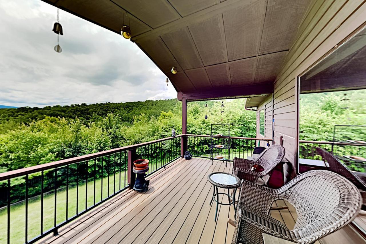 Majestic Leconte Villa แกตลิงเบิร์ก ภายนอก รูปภาพ
